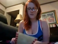Pawg Redhead Doopumz Opens Game Showing Cleavage