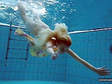 Naughty Milana Voda Hot Underwater Pool