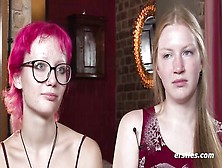 Zoe Und Tonja Stehen Auf Ungewöhnliche Dinge - Kinky Amateur Lesbian Chicks