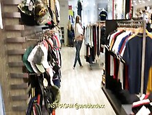 Sara Blonde Se Masturba En El Centro Comercial De Bucaramanga Y Los Vigilantes La Graban
