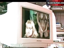 Julie Strin Nude Lesbian Video – Babes In Kongland