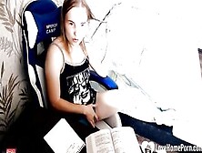 Gamer Vagina With Mouth Spreads Her Legs For A Solo