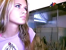 This Chick Works Hard In Her Cam Shows