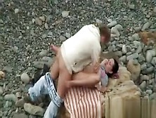 Kinky Amateur Couple Having Hardcore Sex On The Beach