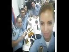Videos De Sexo Da Policial Gostosa Boquetinha Chupando O Tenente Coronel