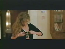 Jennifer Lauret In Une Femme Très Très Très Amoureuse (1997)