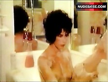 Dayle Haddon Nude Bathing In Tub – Sex With A Smile