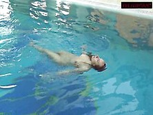 Brunette Big Tits Babe Mia Ferrari Swims In The Pool