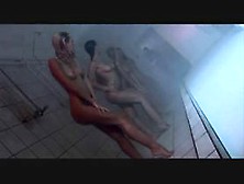 Lesbian Group Shower -F70