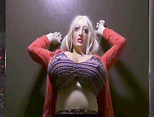 Juggsy-Ho-Girl In 7Xl Bikini Top !
