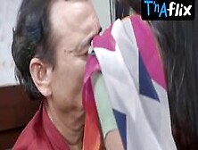 Simran Khan Sexy Scene In Palang Tod Caretaker