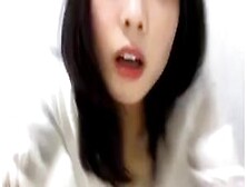 Y     In White Live Cam