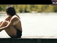 Sienna Miller Sunbathing In Lingerie – Just Like A Woman