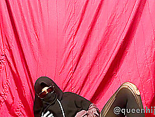 Hijab Shemale Mastrubation Using Broken Stocking And Glasses