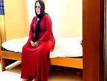 Fucking A Chubby Muslim Mother-In-Law Wearing A Red Burqa & Hijab