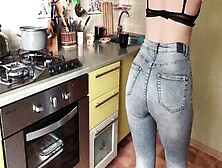 Wife Is Sucking Dick In The Kitchen,  Cumshot On Tits,  Kleomodel