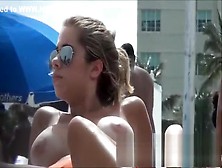 Loirinha Novinha Gringa Fazendo Topless Na Praia