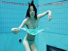 Slowmo Girl Gazel Podvodkova Puts On Underwatershow