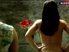Eva Derrek Posing Nude – Death To The Supermodels