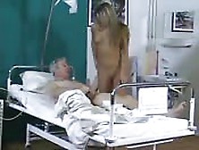 Viejo Follado Por Su Enfermera