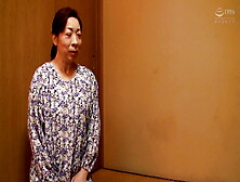 M607G06 A Mature Woman Who Runs A Dry Shop In Kisarazu In Chiba Alone.