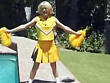 Horny Blonde Cheerleader Gets Her Fanny Screwed Outdoors