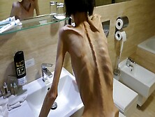 Anorexic Denisa 06-02-2023 8T00787