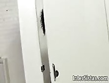 Babe Mia Austin Blows Cock In Glory Hole