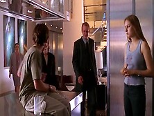 "the Glass House" (2001)