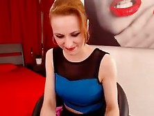 Sexy Redhead Webcam-Babe