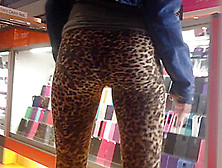 Hidden Cam! Sexy Candid Teen Shows Us Her Big Ass In Tight Leopard Leggings