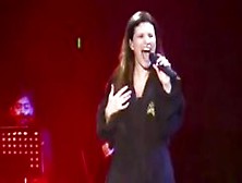 Pussy Slip On A Concert (Laura Pausini,  Concert Lima)