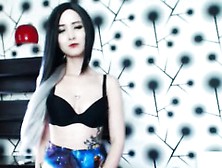 Amazing Solo Cam Show With Attractive Asian Camgirl