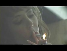 Smoking Godess