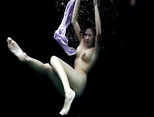 Aneta Is A Wonderful Long Breasts Hot Underwater