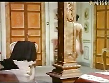 Edwige Fenech In La Vedova Inconsolabile Ringrazia Quanti La Consolarono (1974)