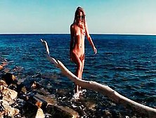 Nude Tourism - Wild Russia / Sasha Bikeyeva