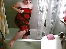 Big Natural Tits Woman Showering