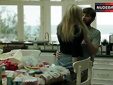Reese Witherspoon Removes Panties – Big Little Lies