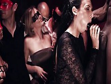 Hardcore Sex Party Into A Parisian Swinger Club