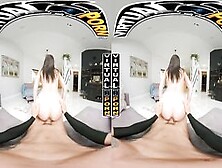 Virtual Porn - Daisy White Wants To Satisfy You So Take Off Your Leggings And Got Ready Player 1