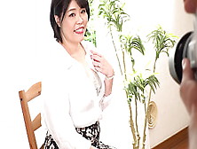 Naomi Miura 49 Years Mature First Shooting E Cup Plump Married Woman Av Debut! <with Digest>