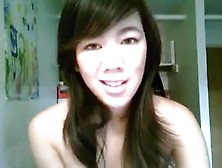 Hot Asiatic Young Expressing Herself Via Cam