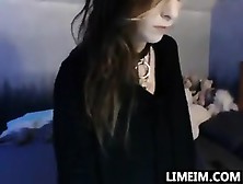 Hot Cam Girl Sucking On Her Toy