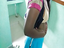Hot Tamil Aunty In Blouse