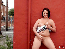 Lush Amateur Babe Sarah Jane Naked In Preston And Displaying