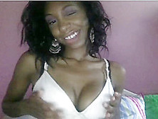 Cute And Sexy Black Girl Show All On Chatroulette