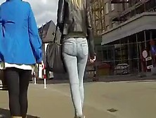 Candid - Young Blonde Babe In Tight Jeans