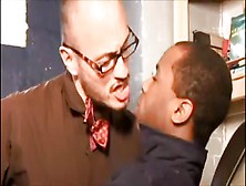 He Seduces The Black Guy With Big Cock