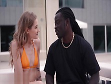 Blacked Gorgeous Model Can't Resist Her Photographer's Bbc